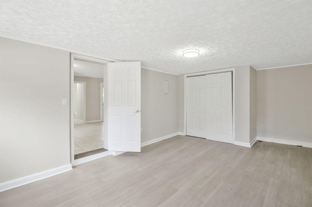 26-web-or-mls-3031-w-jackson-st