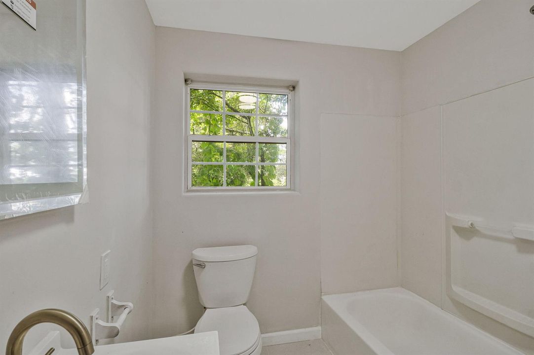 10-web-or-mls-3031-w-jackson-st