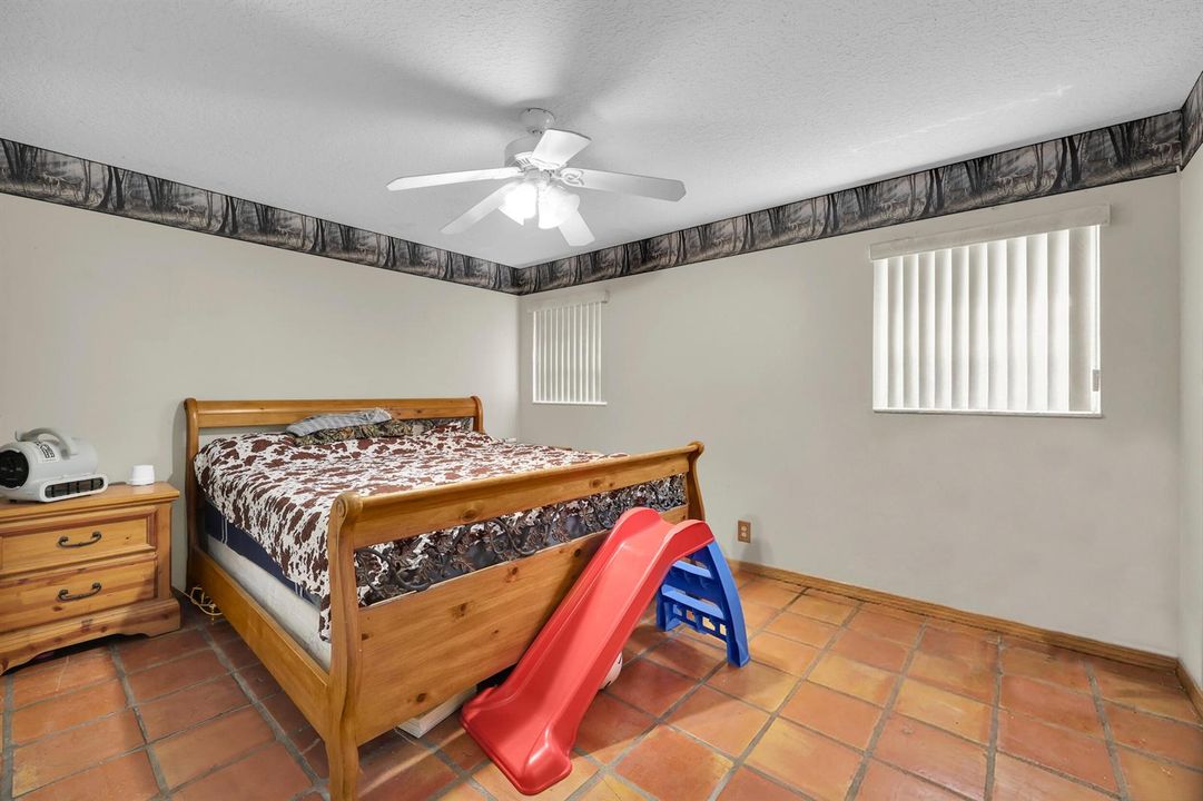 15921 80TH Lane N,
