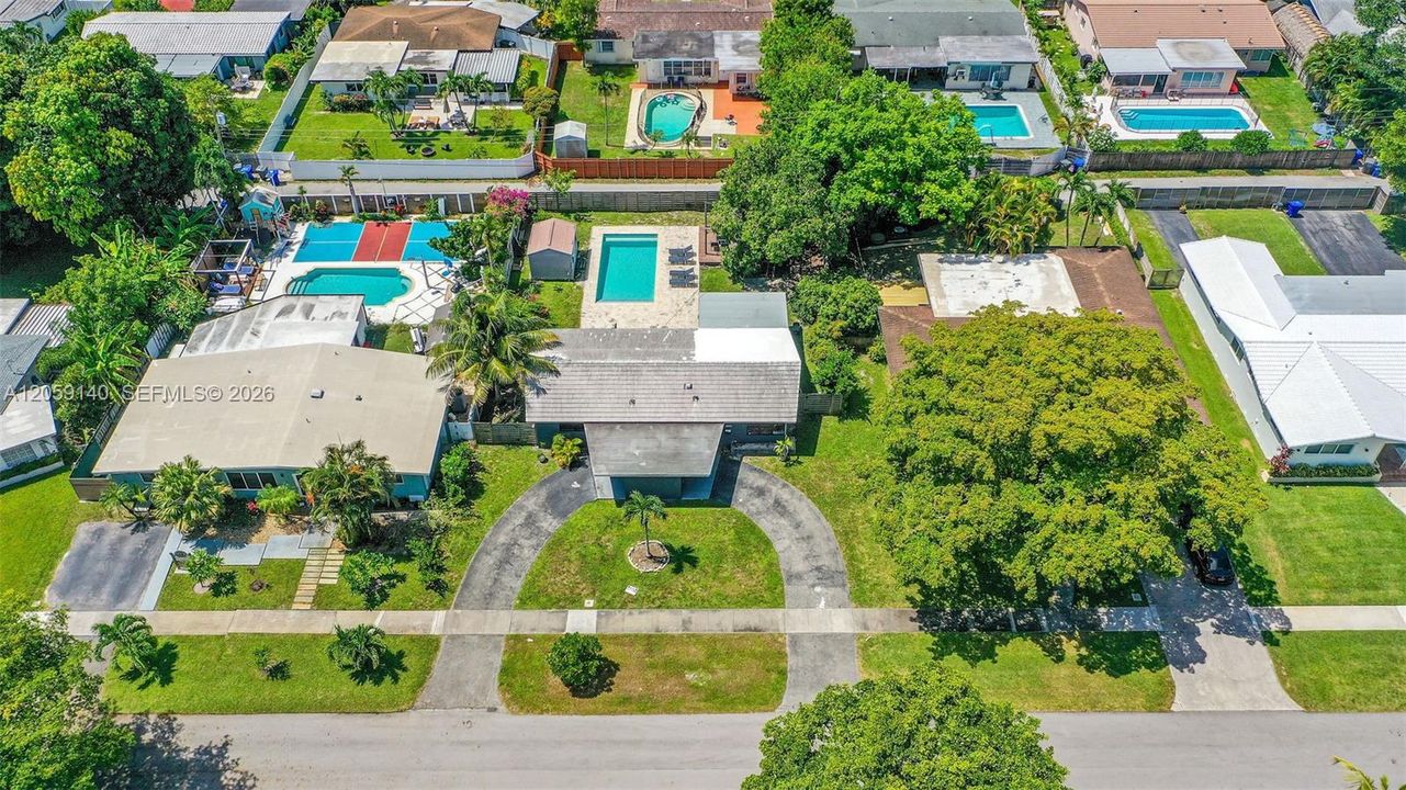 На продажу: $719,999 (3 спален, 2 ванн, 1458 Квадратных фут)