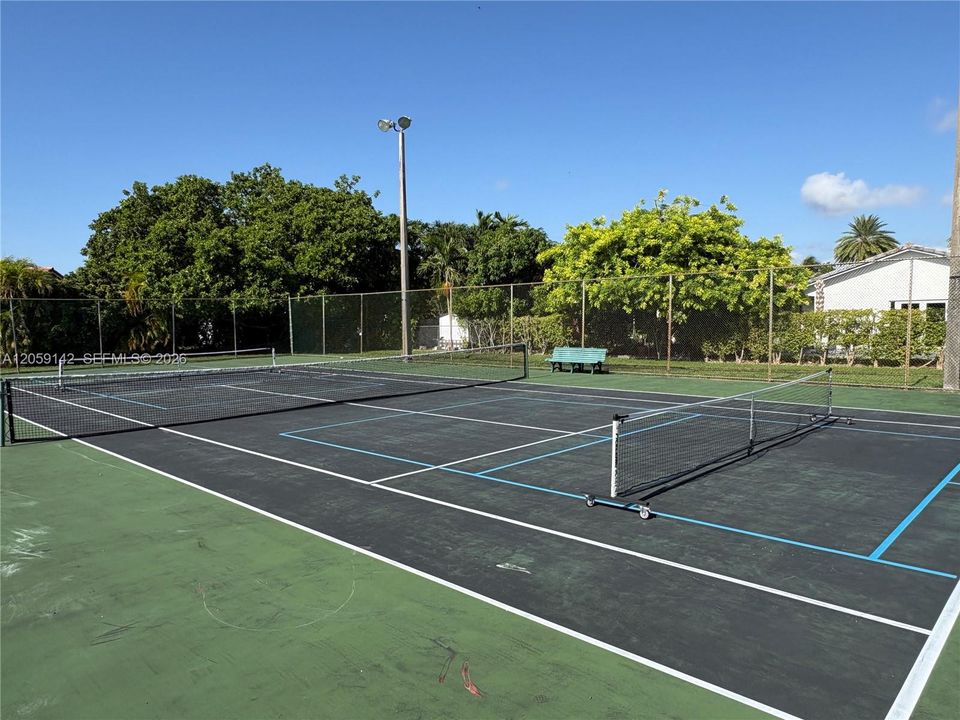 Pickleball Courts - 1-1/2 blocks from the house