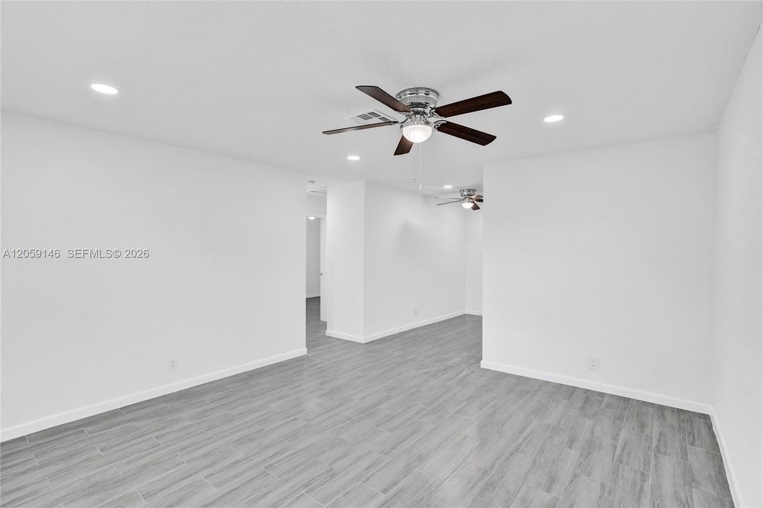 В аренду: $2,850 (3 спален, 1 ванн, 1100 Квадратных фут)
