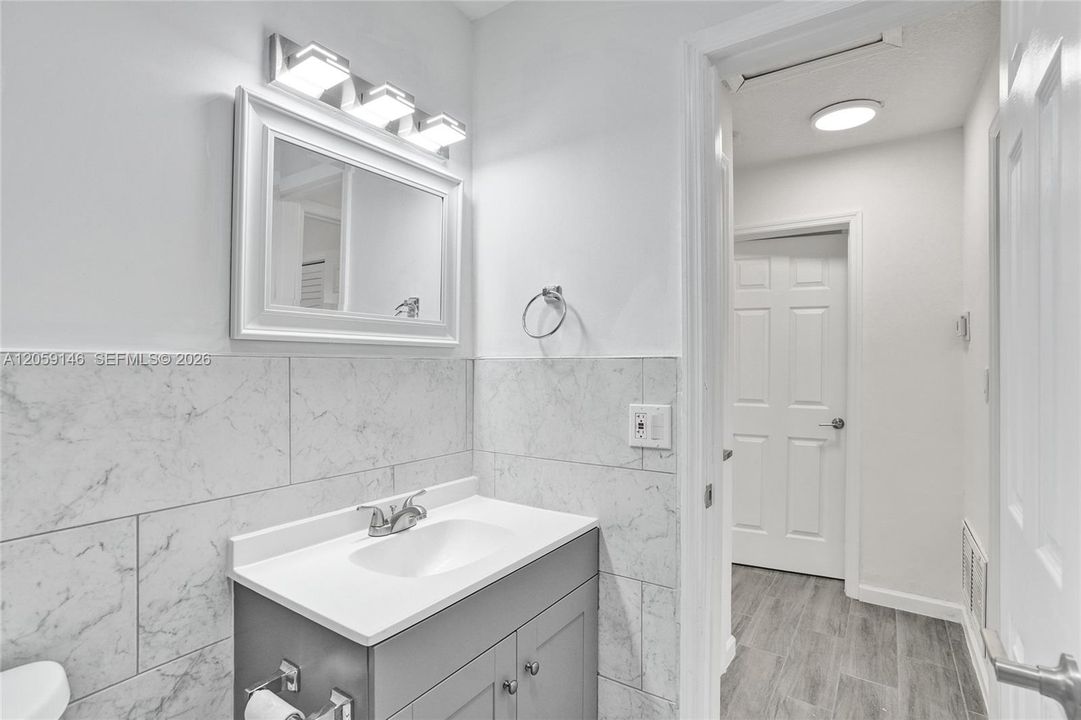 В аренду: $2,850 (3 спален, 1 ванн, 1100 Квадратных фут)