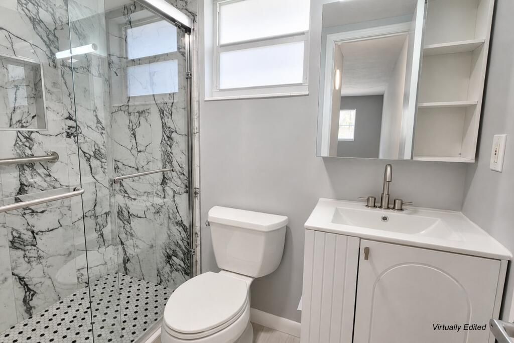 Bath Full-2192 NE 1st Way 103