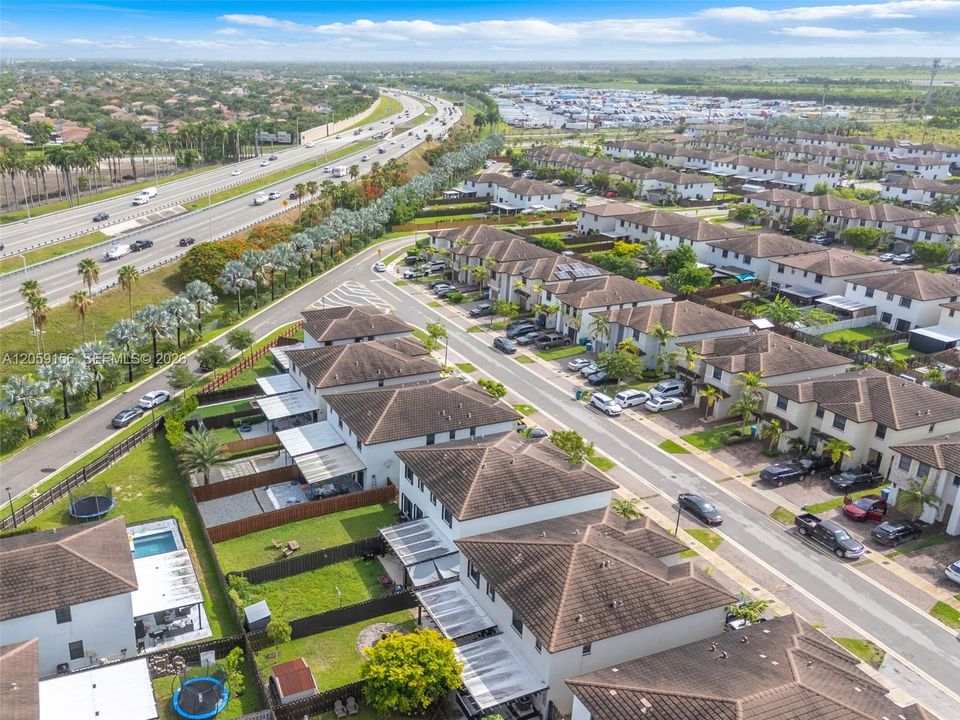 На продажу: $459,000 (3 спален, 2 ванн, 1772 Квадратных фут)