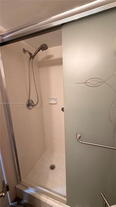 В аренду: $2,000 (2 спален, 2 ванн, 1010 Квадратных фут)