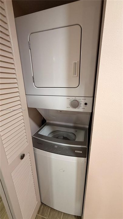 В аренду: $2,000 (2 спален, 2 ванн, 1010 Квадратных фут)