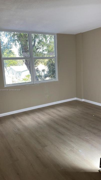 В аренду: $1,825 (1 спален, 1 ванн, 750 Квадратных фут)