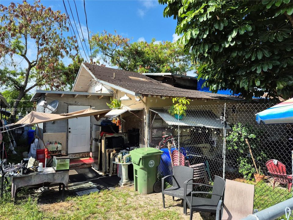 En Venta: $500,000 (2 camas, 1 baños, 1077 Pies cuadrados)