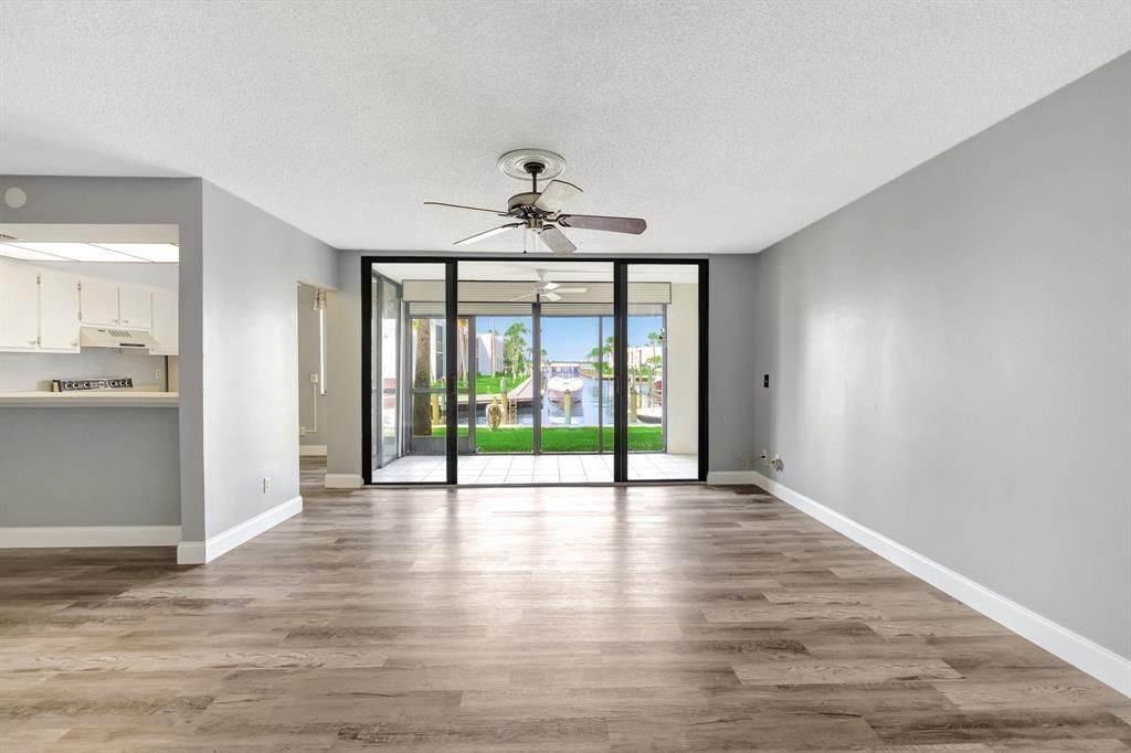 1950 SW Palm CIty Rd