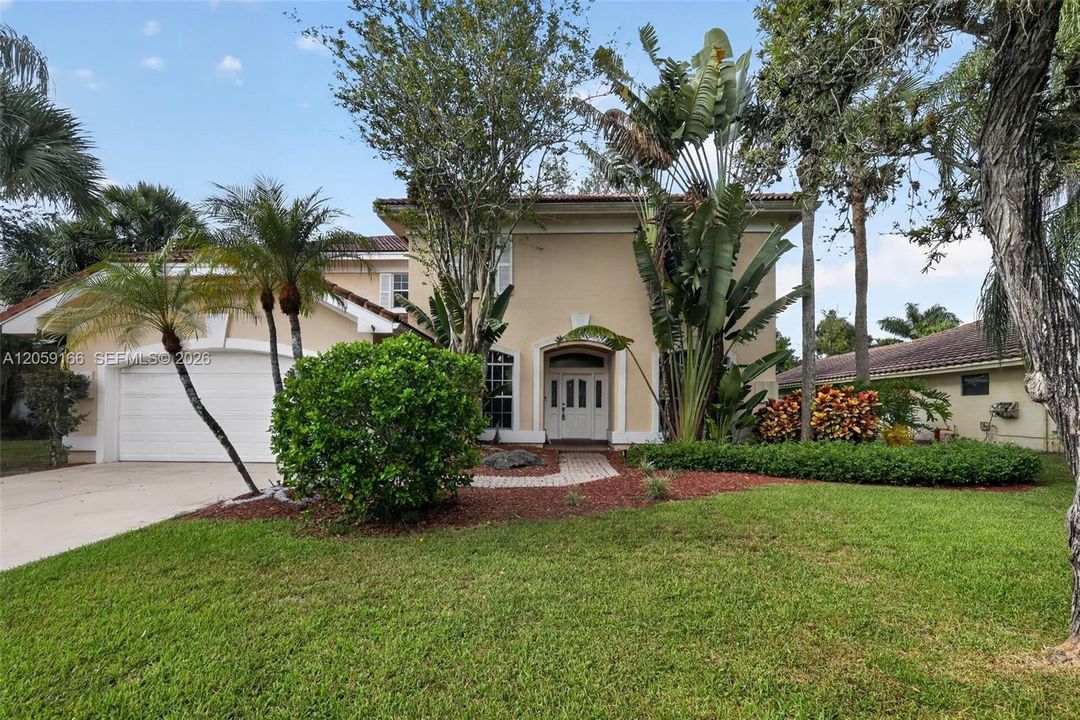En Venta: $719,900 (4 camas, 3 baños, 2744 Pies cuadrados)