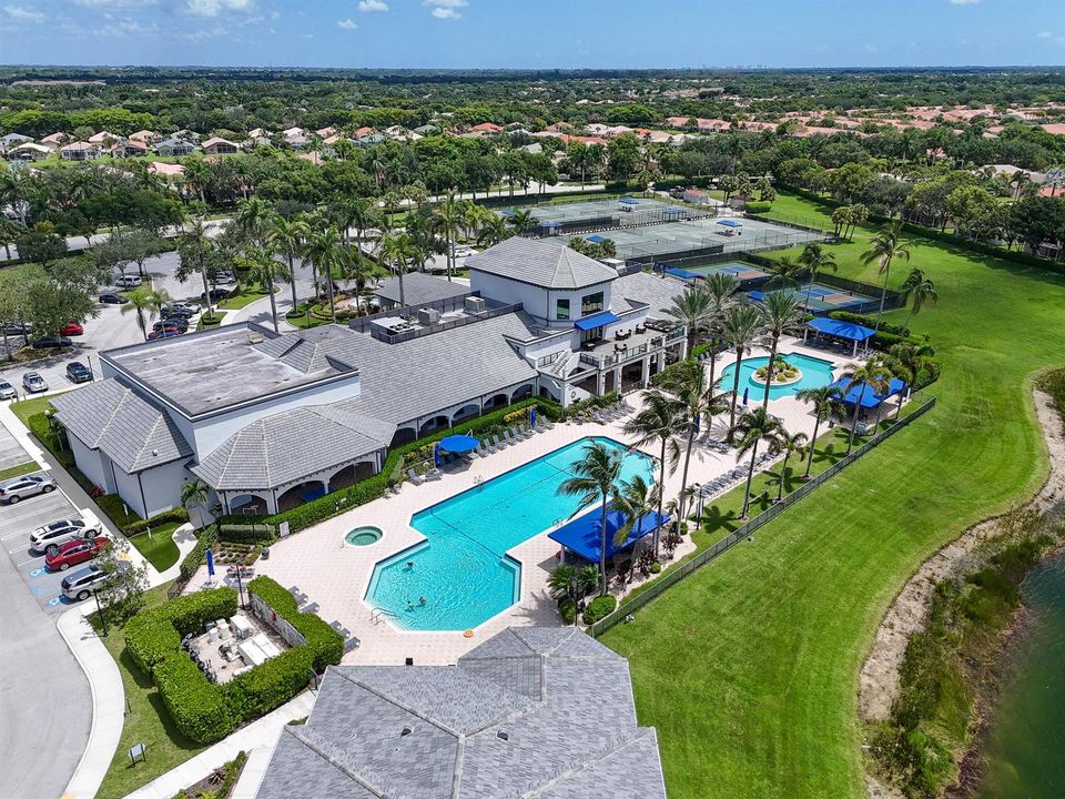 8402LogiaCircleAerial Clubhouse Pools