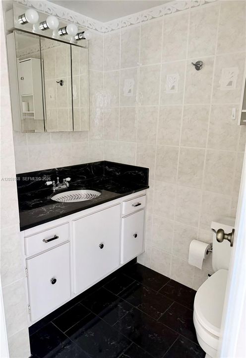 2nd bathroom