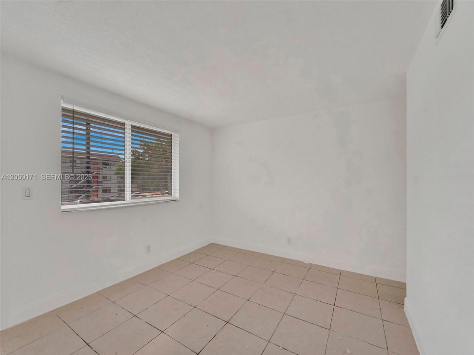 В аренду: $1,700 (1 спален, 1 ванн, 785 Квадратных фут)