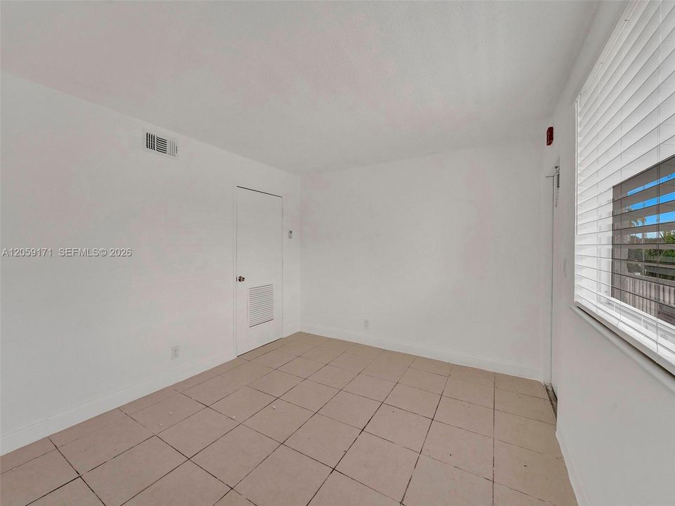 В аренду: $1,700 (1 спален, 1 ванн, 785 Квадратных фут)