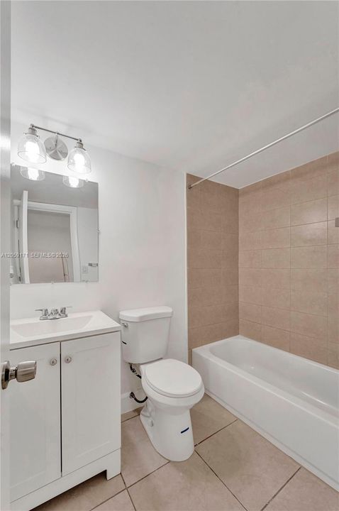 В аренду: $1,700 (1 спален, 1 ванн, 785 Квадратных фут)