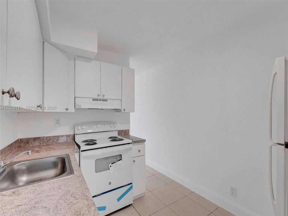 В аренду: $1,700 (1 спален, 1 ванн, 785 Квадратных фут)