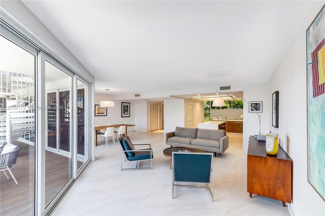 На продажу: $1,995,000 (3 спален, 2 ванн, 2300 Квадратных фут)