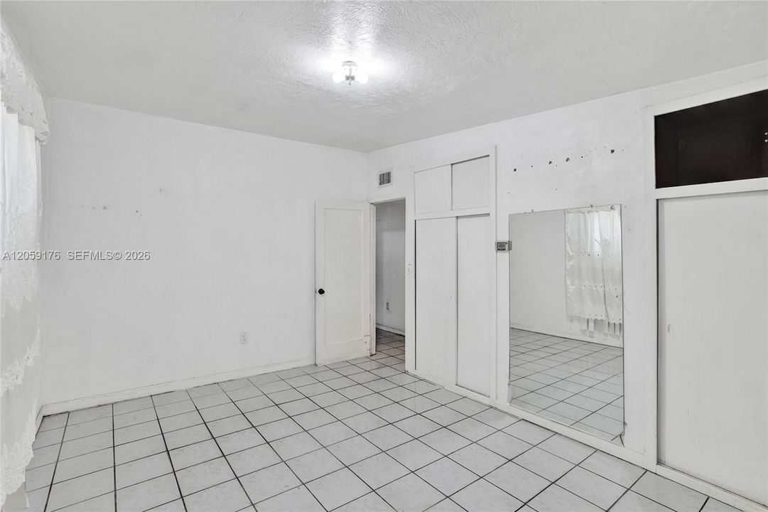 На продажу: $450,000 (2 спален, 1 ванн, 1089 Квадратных фут)