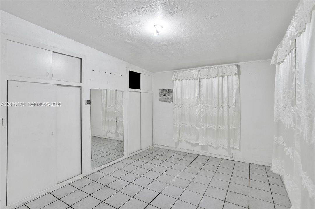 На продажу: $450,000 (2 спален, 1 ванн, 1089 Квадратных фут)