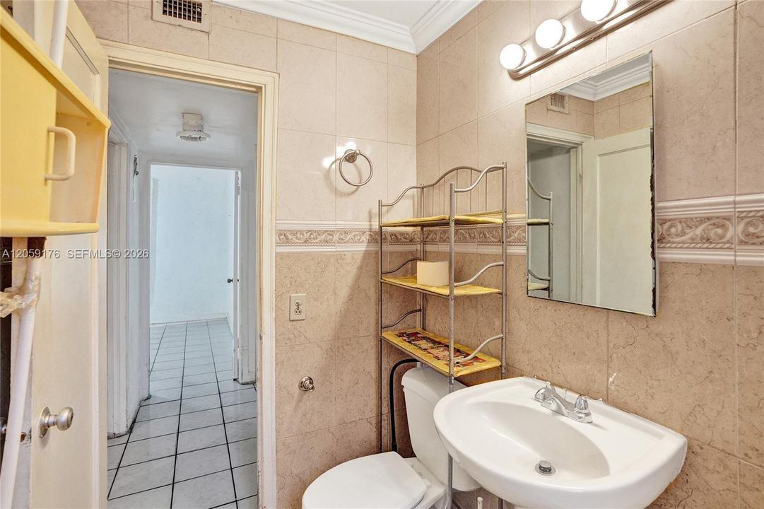 На продажу: $450,000 (2 спален, 1 ванн, 1089 Квадратных фут)