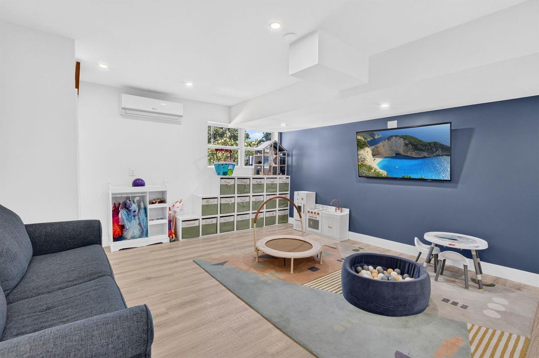 Playroom or 4th Bedroom