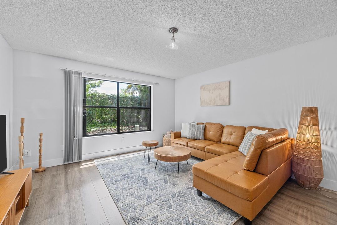 12999 Odessa Trail Apt 10-large-012-037-