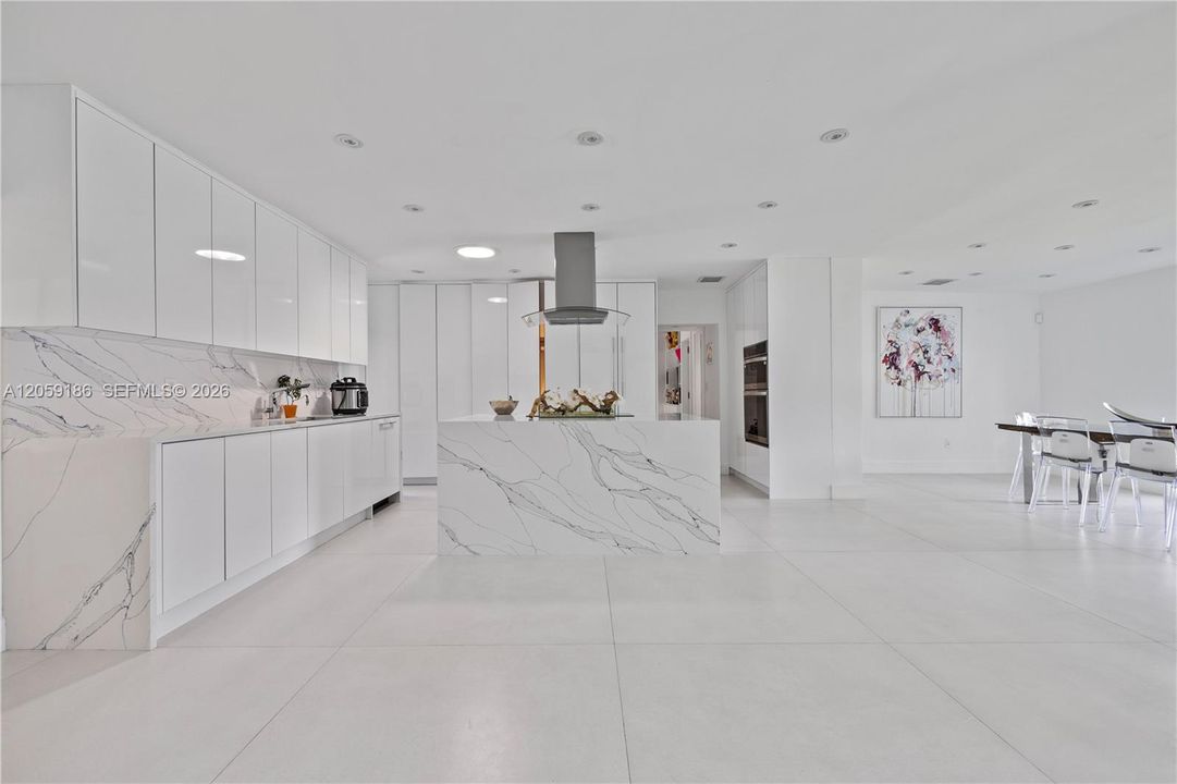 В аренду: $19,099 (4 спален, 3 ванн, 2196 Квадратных фут)