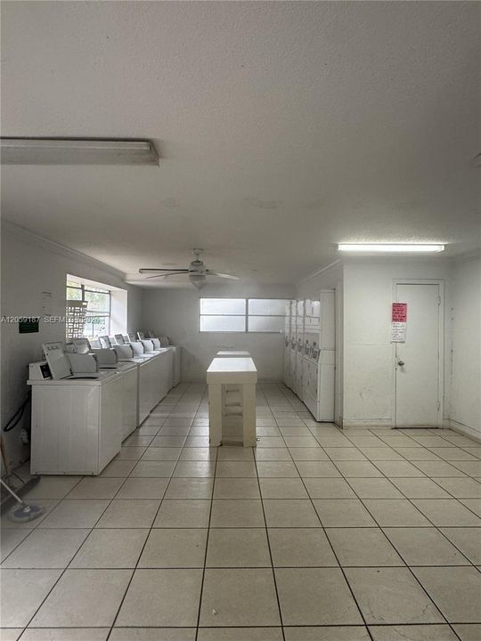 В аренду: $1,850 (2 спален, 1 ванн, 801 Квадратных фут)
