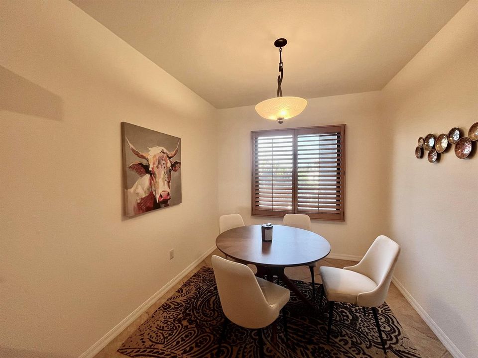 Breakfast Room