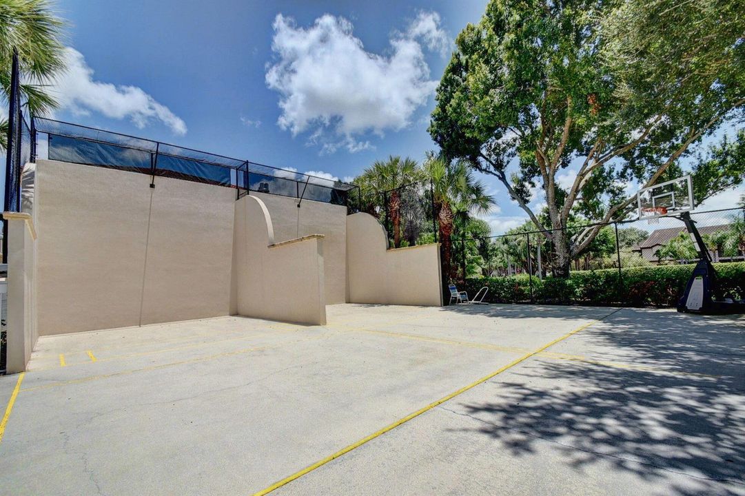 Handball Courts