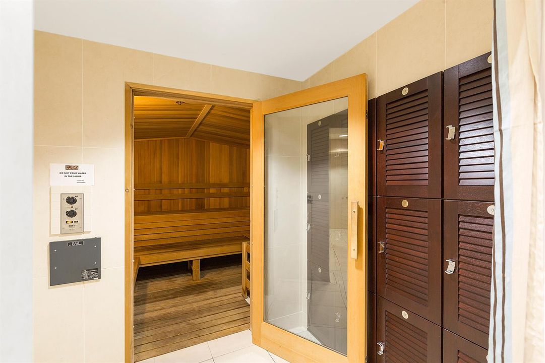 33_Lockers_Sauna