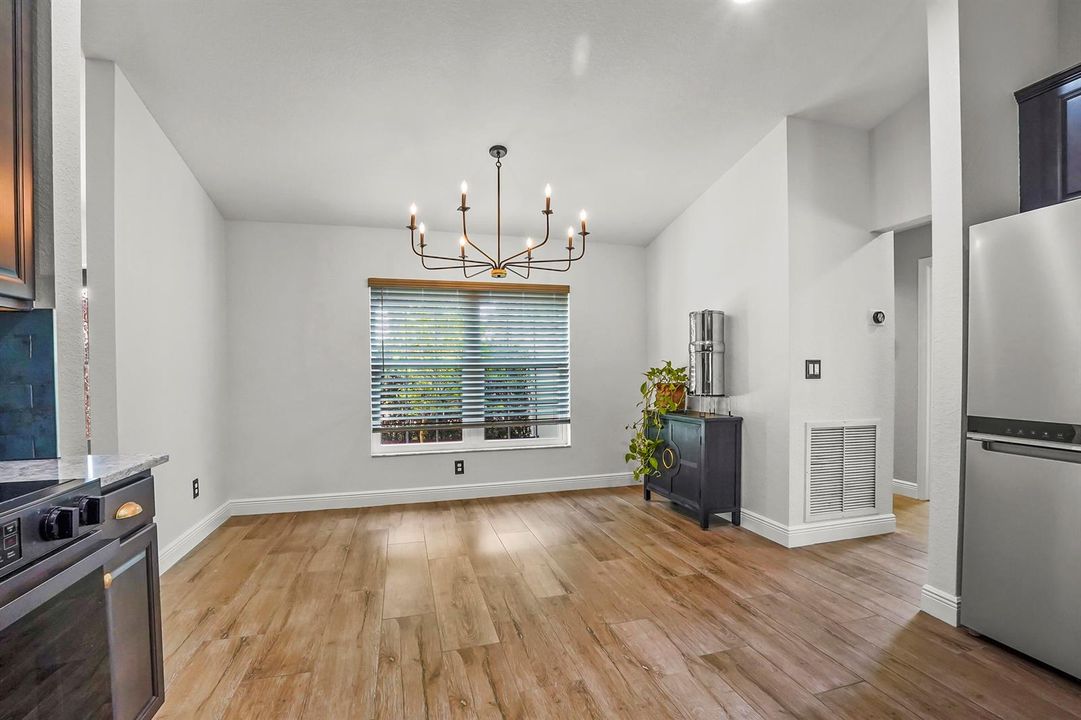 14 Dining room 01