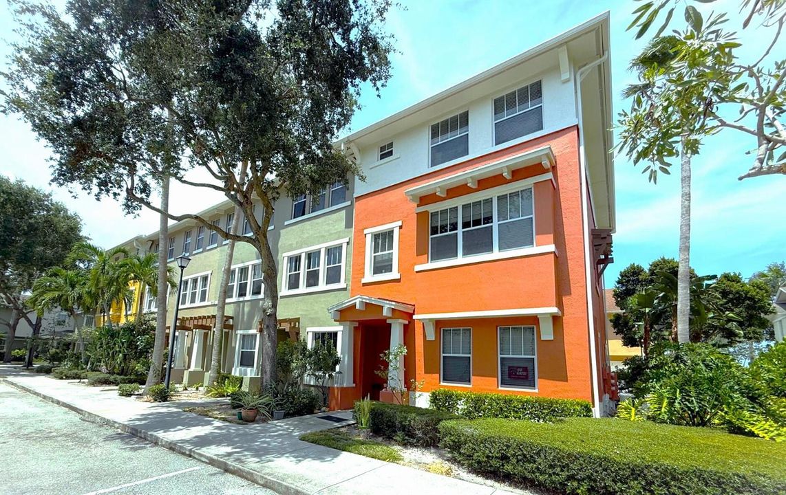883 Millbrae 6