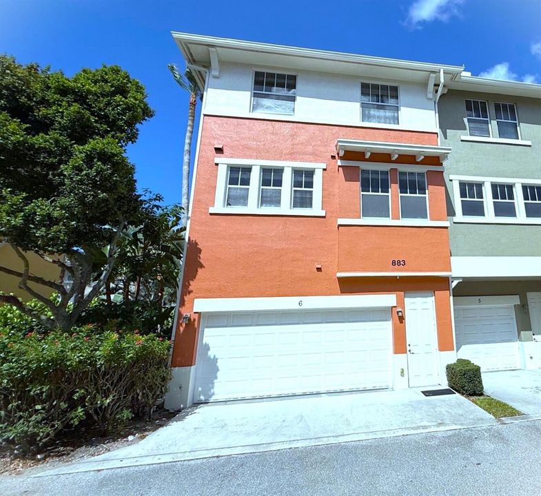883 Millbrae 6