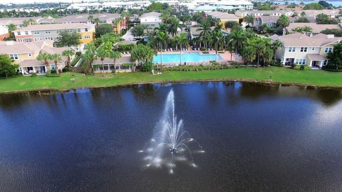 cityside fountain aerial