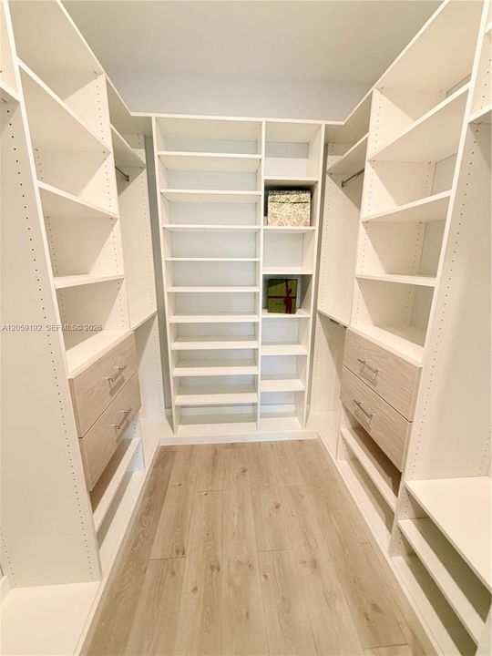 В аренду: $4,200 (3 спален, 2 ванн, 2179 Квадратных фут)