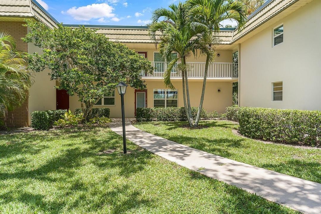 3-Vista-Gardens-Trail-Apt-106-HigMedia-0