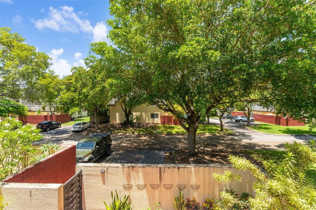 En Venta: $349,000 (2 camas, 2 baños, 1346 Pies cuadrados)