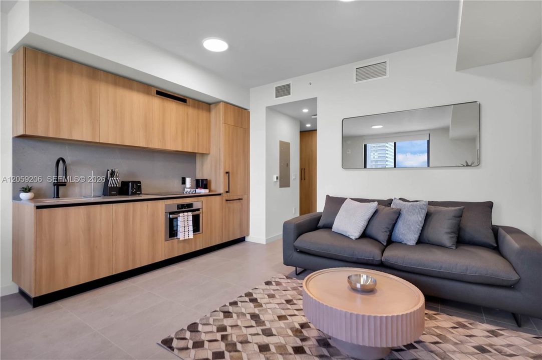В аренду: $2,950 (0 спален, 1 ванн, 412 Квадратных фут)