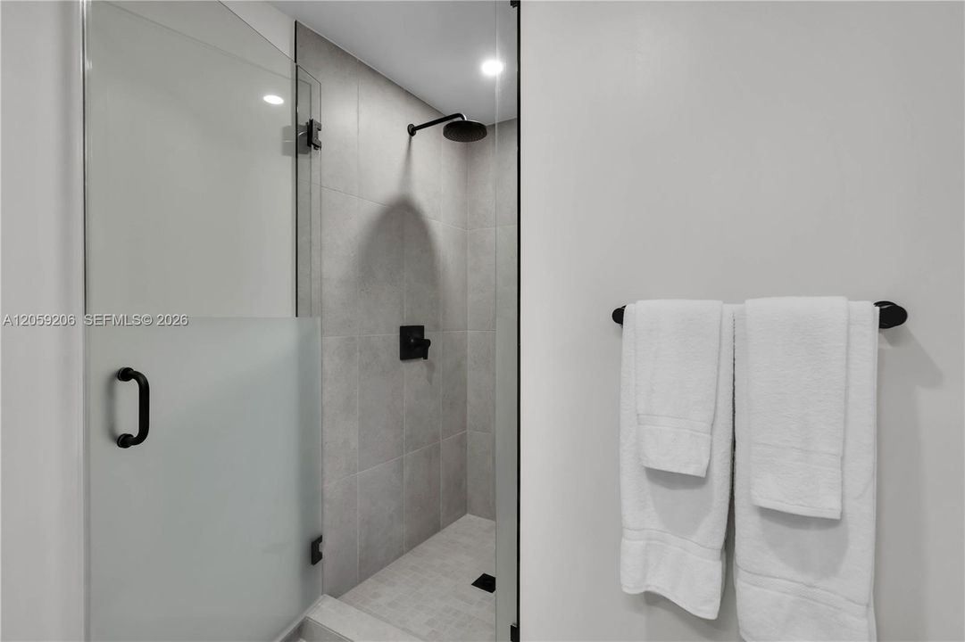 В аренду: $2,950 (0 спален, 1 ванн, 412 Квадратных фут)