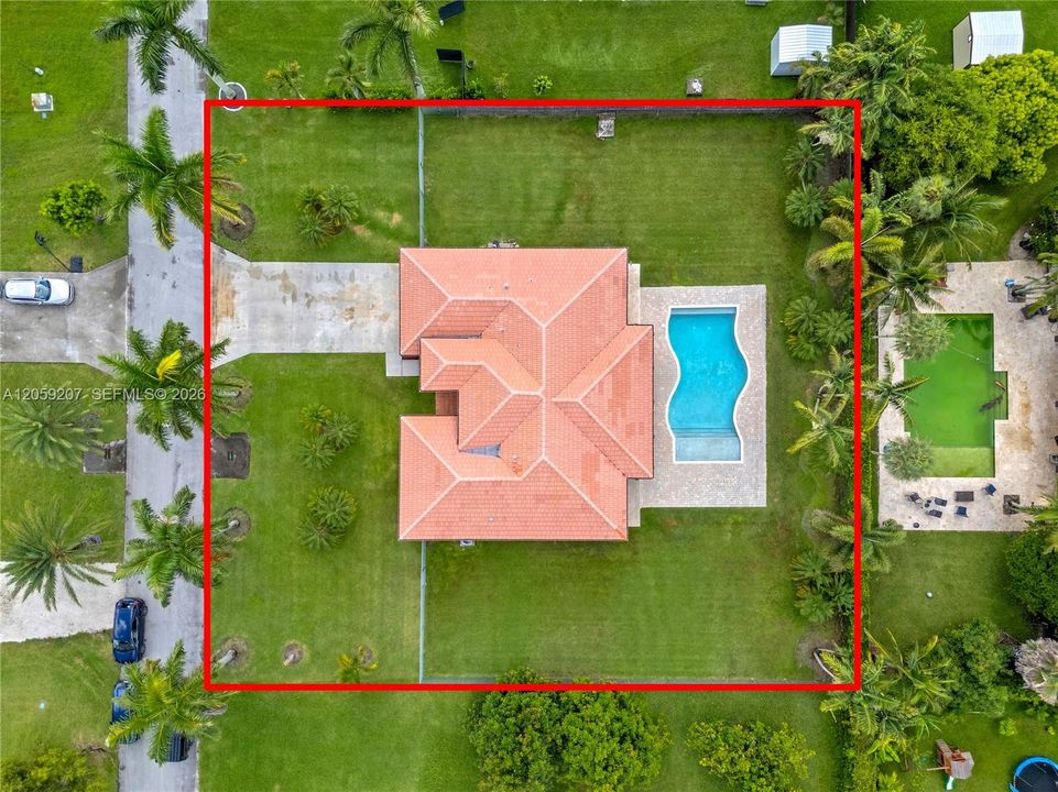 На продажу: $795,000 (4 спален, 2 ванн, 2366 Квадратных фут)