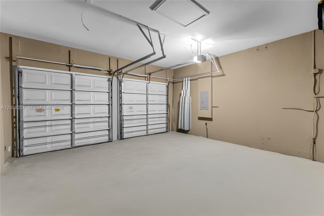 LARGE 2 CAR GARAGE