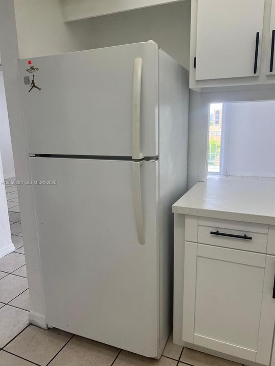 For Rent: $1,750 (1 beds, 1 baths, 605 Square Feet)