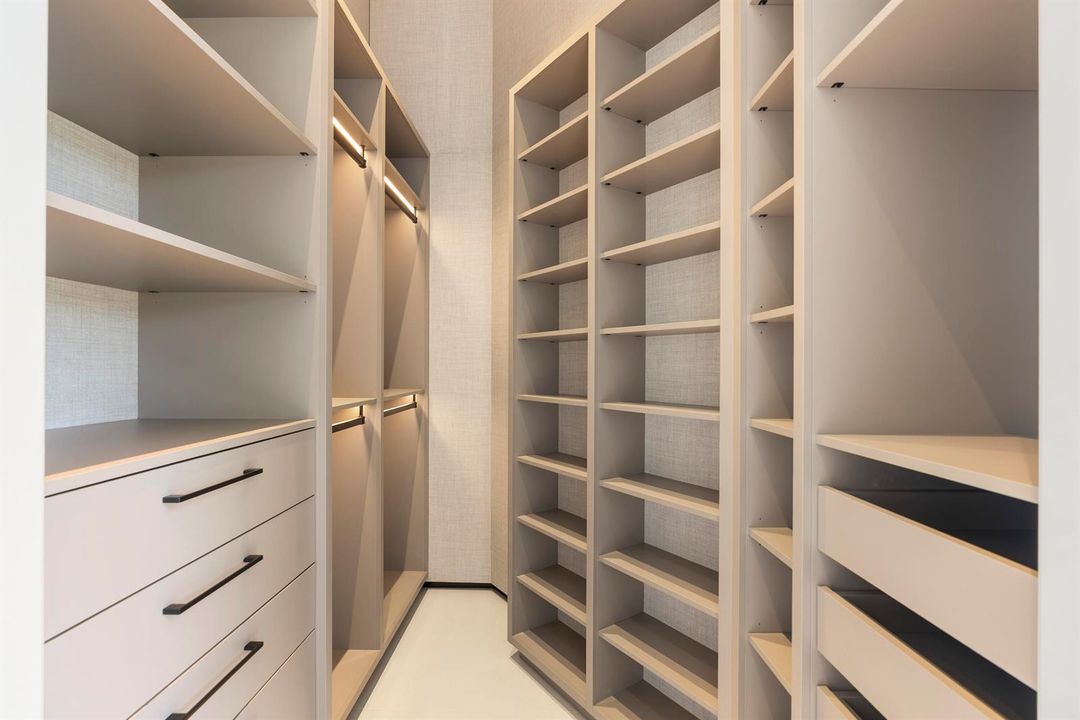 closet 6