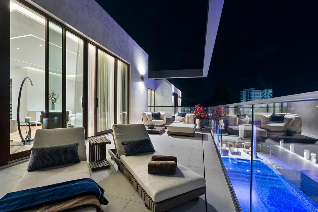 master-balcony5