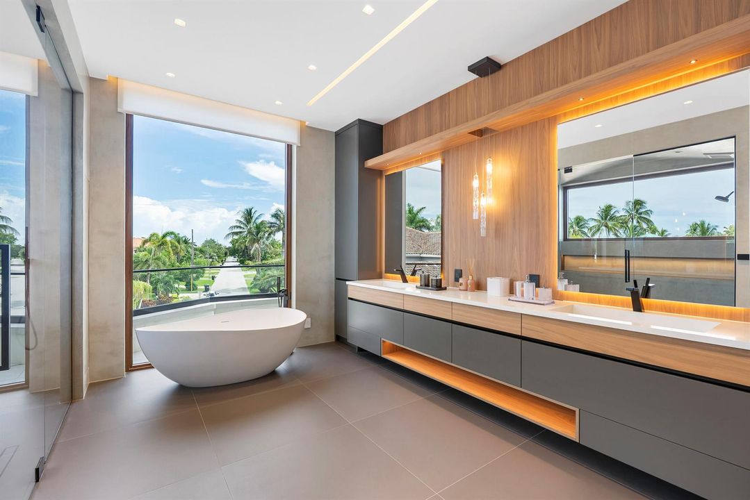 master bath4