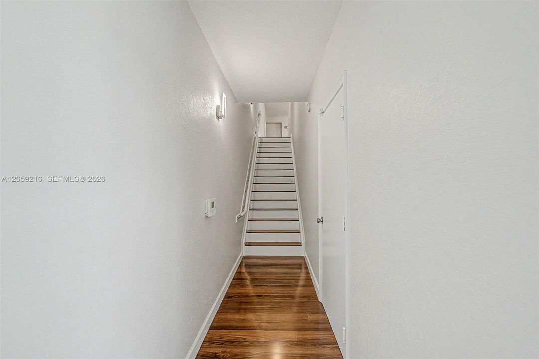 В аренду: $2,500 (2 спален, 2 ванн, 1154 Квадратных фут)