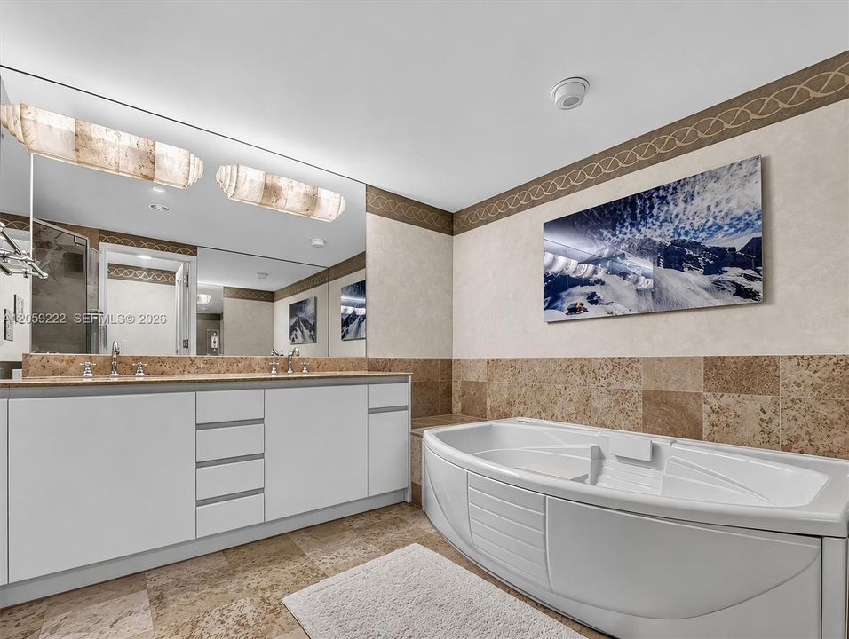 В аренду: $25,000 (1 спален, 2 ванн, 1660 Квадратных фут)
