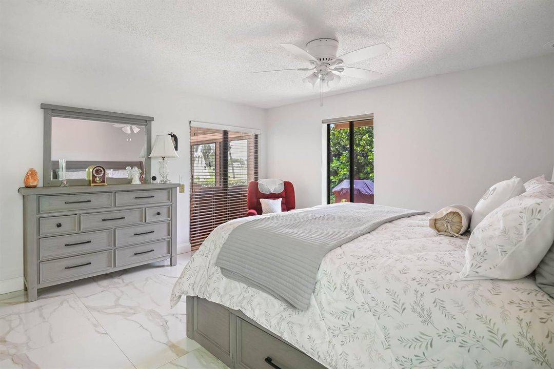 6858 Fountains Circle - MLS - 025